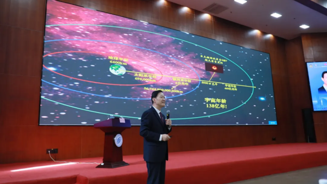 科技报国薪火传——2025年深圳市院士专家进校园活动走进深圳信息职业技术大学